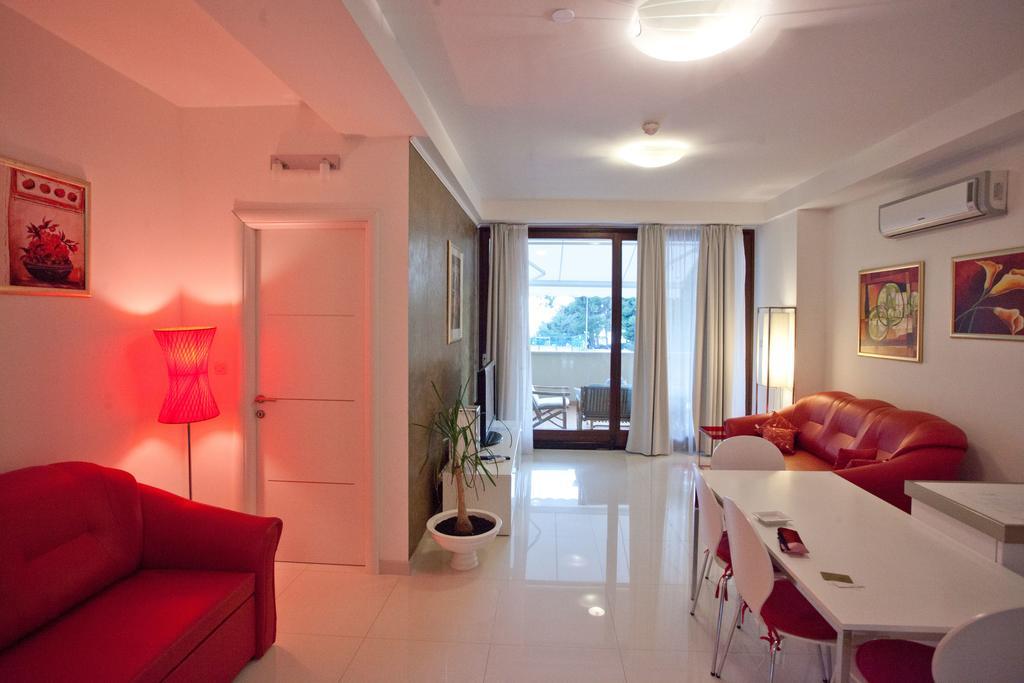 Residence Apartments Anamaria โปดสตรานา ภายนอก รูปภาพ